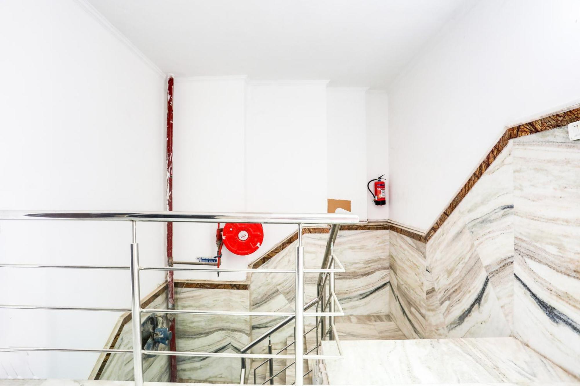 Hotel O Anchal Dx New Delhi Exterior foto